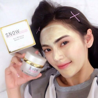 Experience the benefits of 24K pure gold in Snow Skincare Gold Mask
