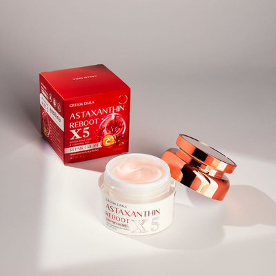 Elegant rose-gold jar of Cream Dara Astaxanthin Cream