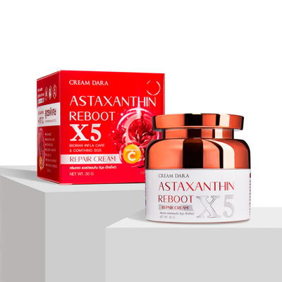 Creamy texture of Cream Dara Astaxanthin Reboot