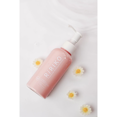 Feminine wash for sensitive skin and odor control