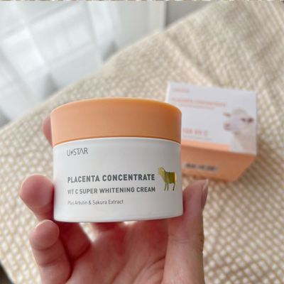 Ustar facial cream with arbutin and sakura extract
