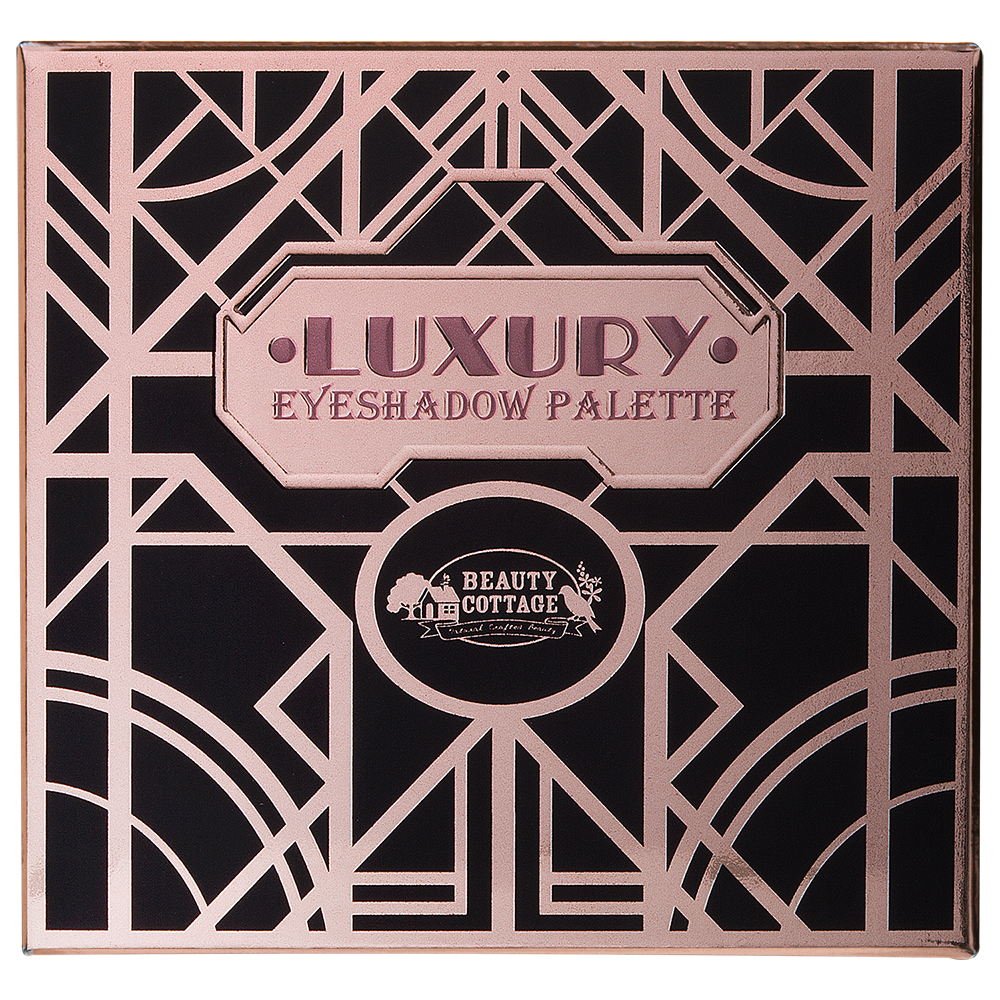 Paraben-free eyeshadow palette for gentle application on sensitive eyelids