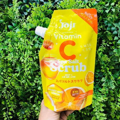 Moisturizing and nourishing body scrub