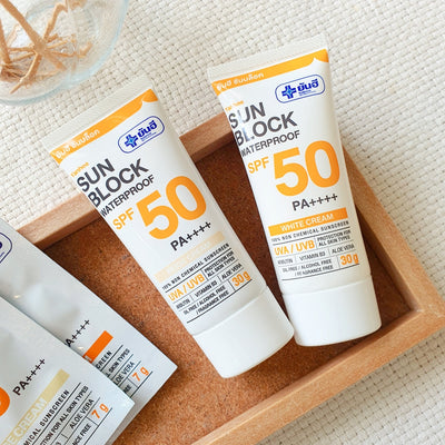 Lightweight broad spectrum sunscreen